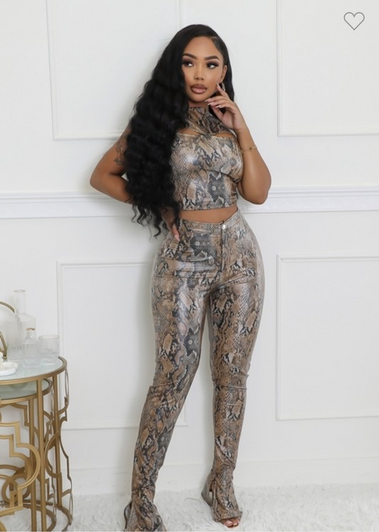 "Ivory Girl" Snake Skin Set